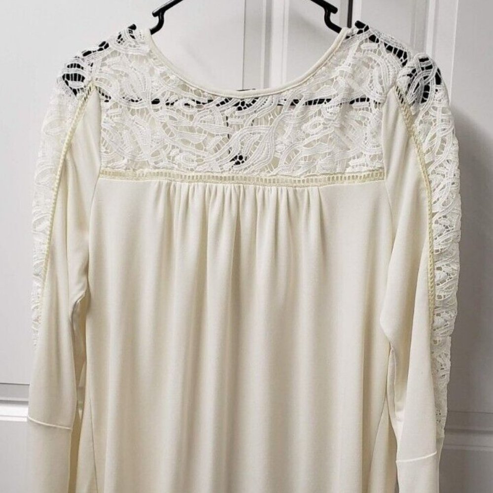 Adrianna Papell Women's Blouse  Size: Medium